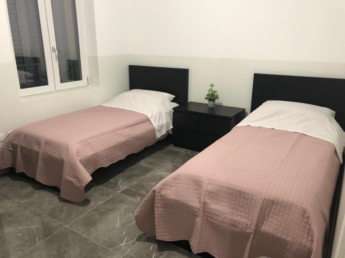 Welcome Milano Guest House Bagian luar foto