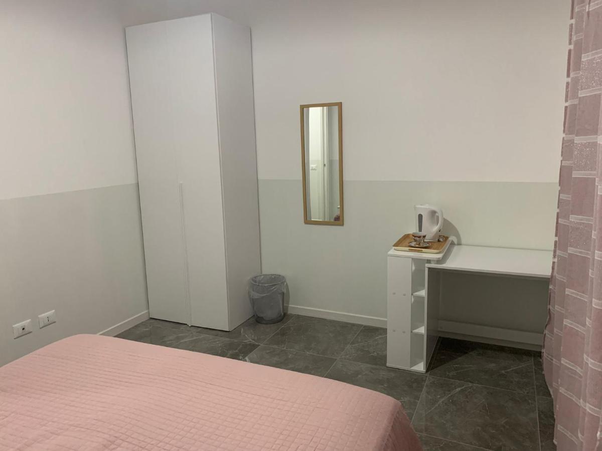Welcome Milano Guest House Bagian luar foto