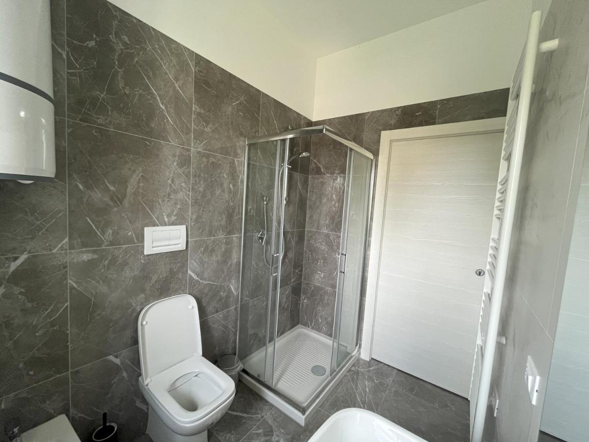 Welcome Milano Guest House Bagian luar foto
