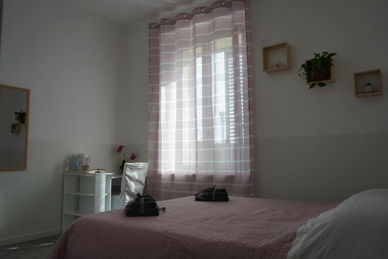 Welcome Milano Guest House Bagian luar foto