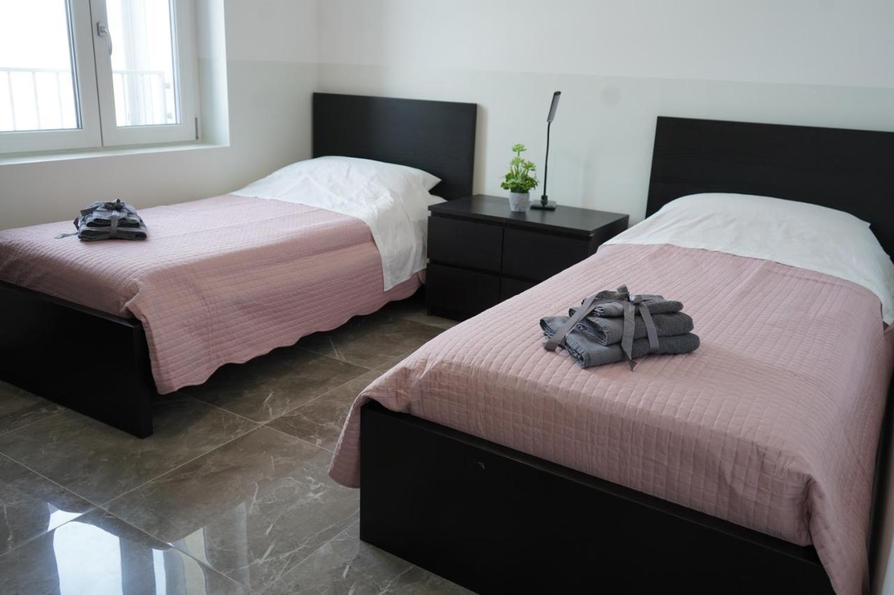 Welcome Milano Guest House Bagian luar foto