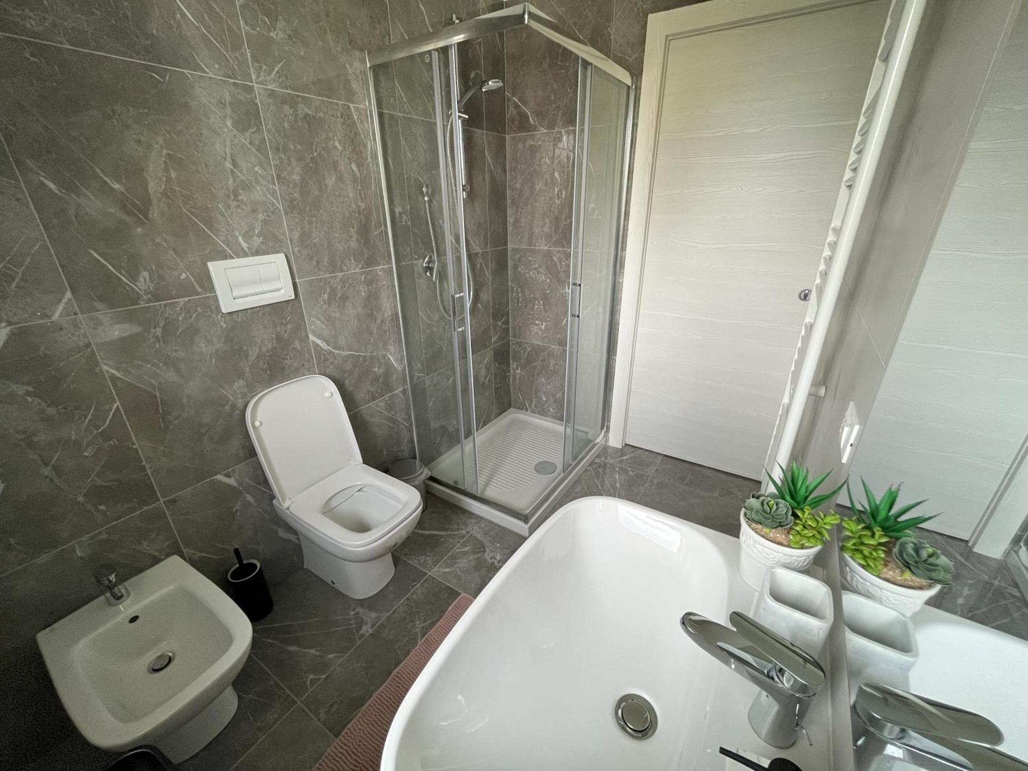 Welcome Milano Guest House Bagian luar foto